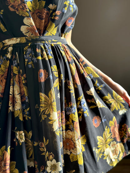 NUVOLA abito NERO FIORI (unico)