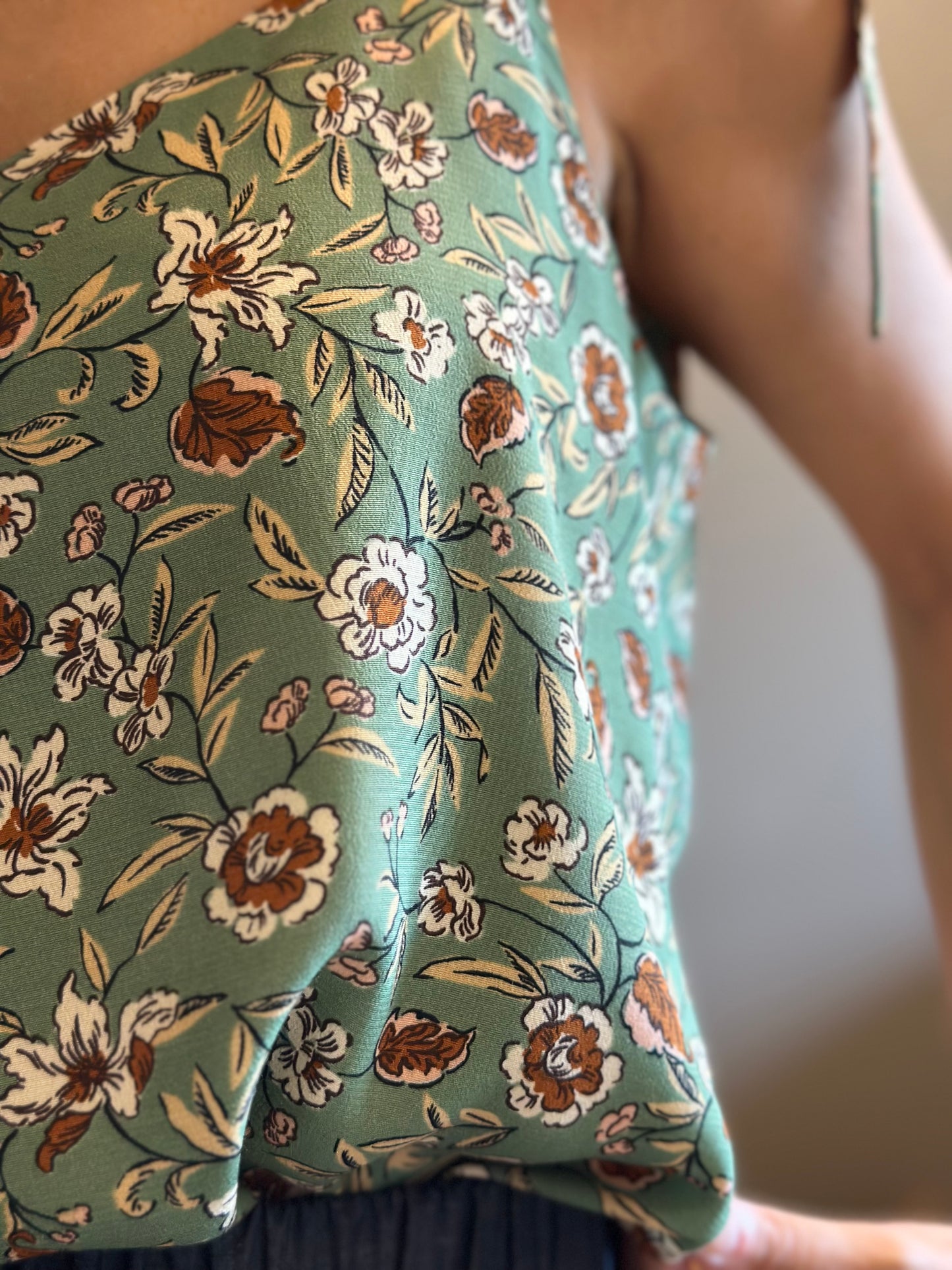 NUVOLA TOP VERDE FIORI